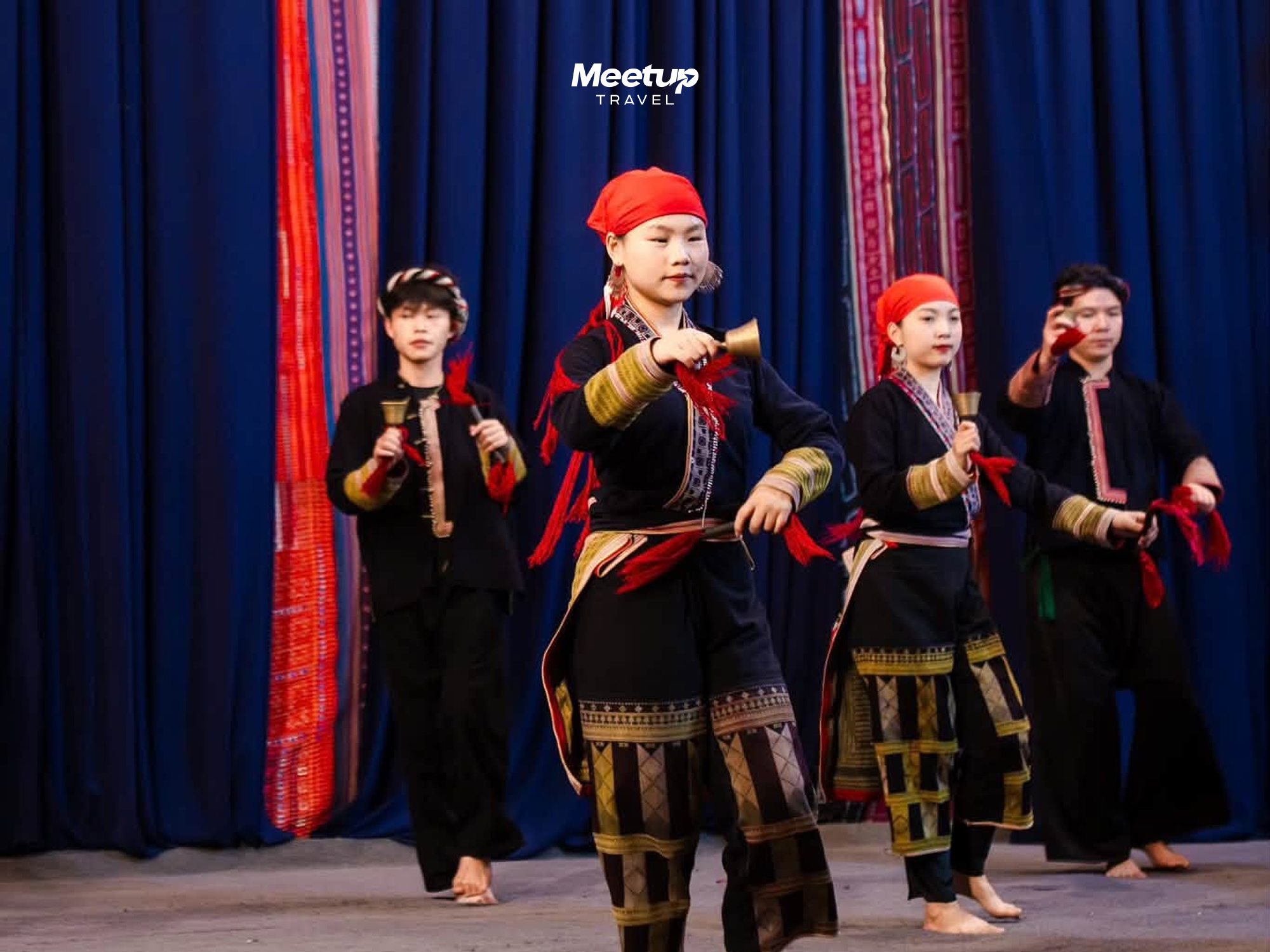 H'Mong music and dance in Cat Cat, photo 1