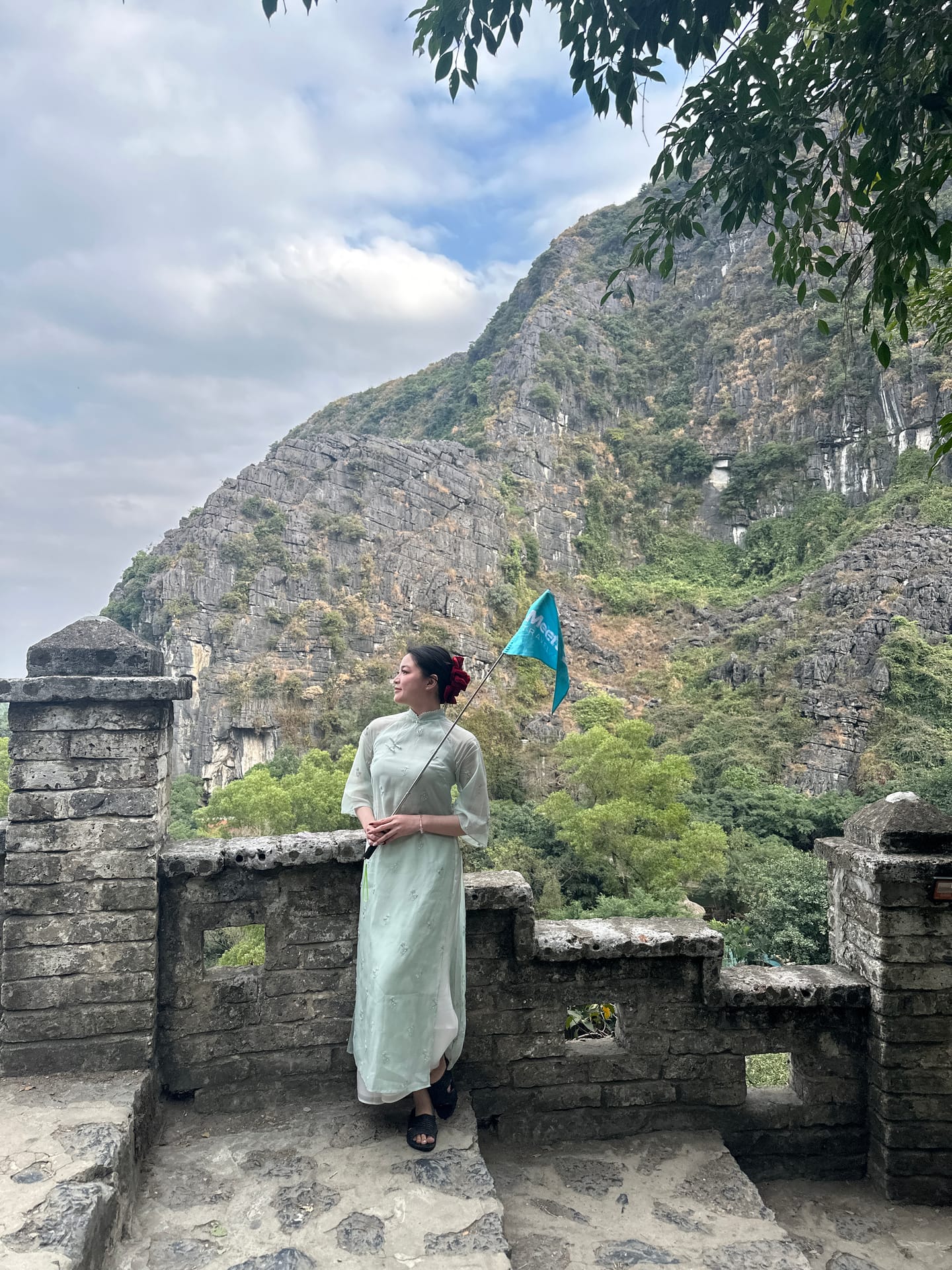 Meetup Travel at Hang Mua viewpoint in Ninh Binh.