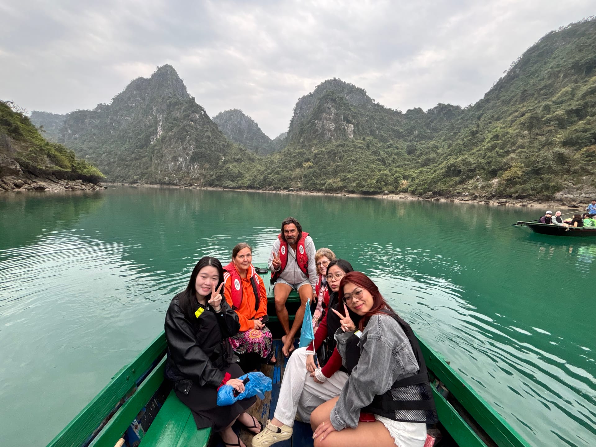 Private tour itinerary options across Vietnam