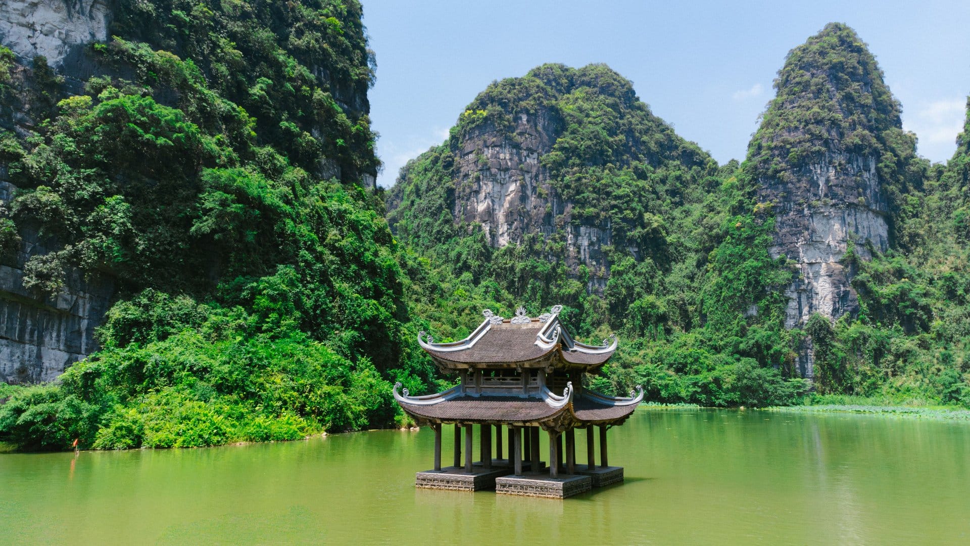Ninh Binh 2 Days from Hanoi: Trang An, Tam Coc & Mua Cave