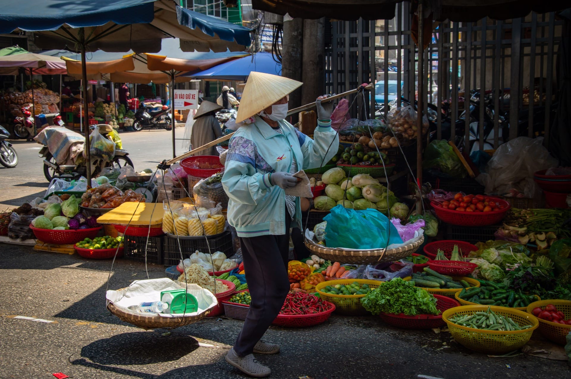 Vietnamese street food: dishes, prices, and where to eat