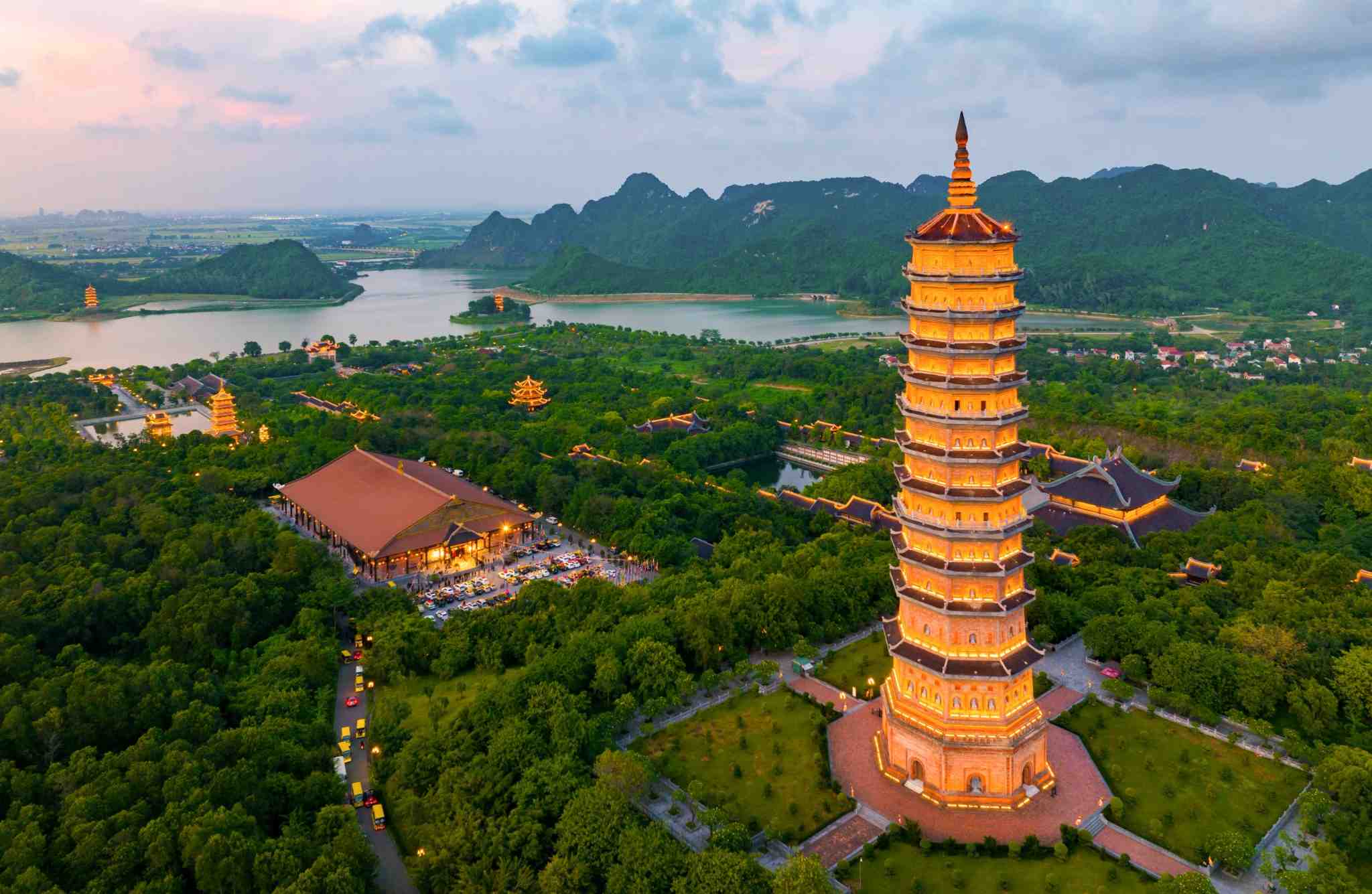 Large pagoda buildings and open courtyard at the Bai Dinh temple complex in Ninh Binh
