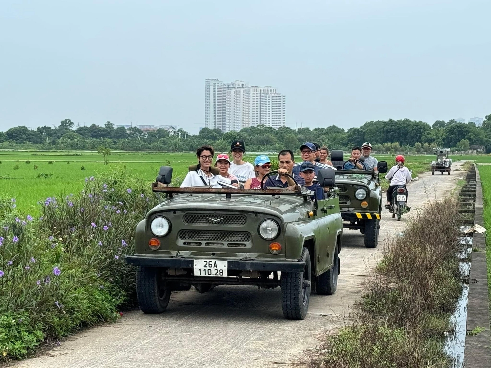 meetup-hanoi-jeep-tour-01