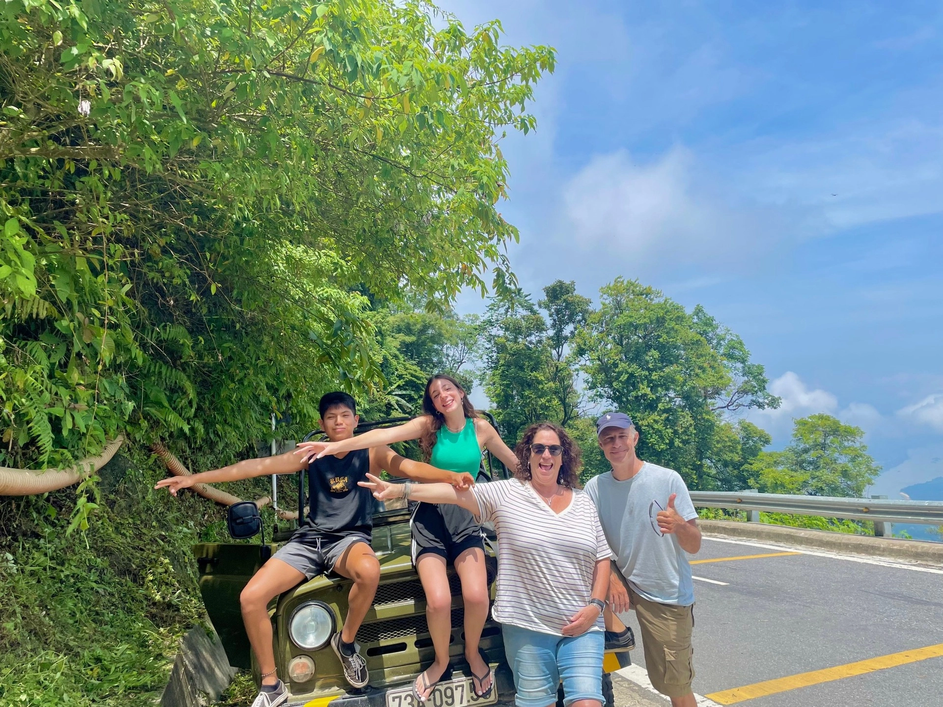 meetup-hanoi-jeep-tour-27