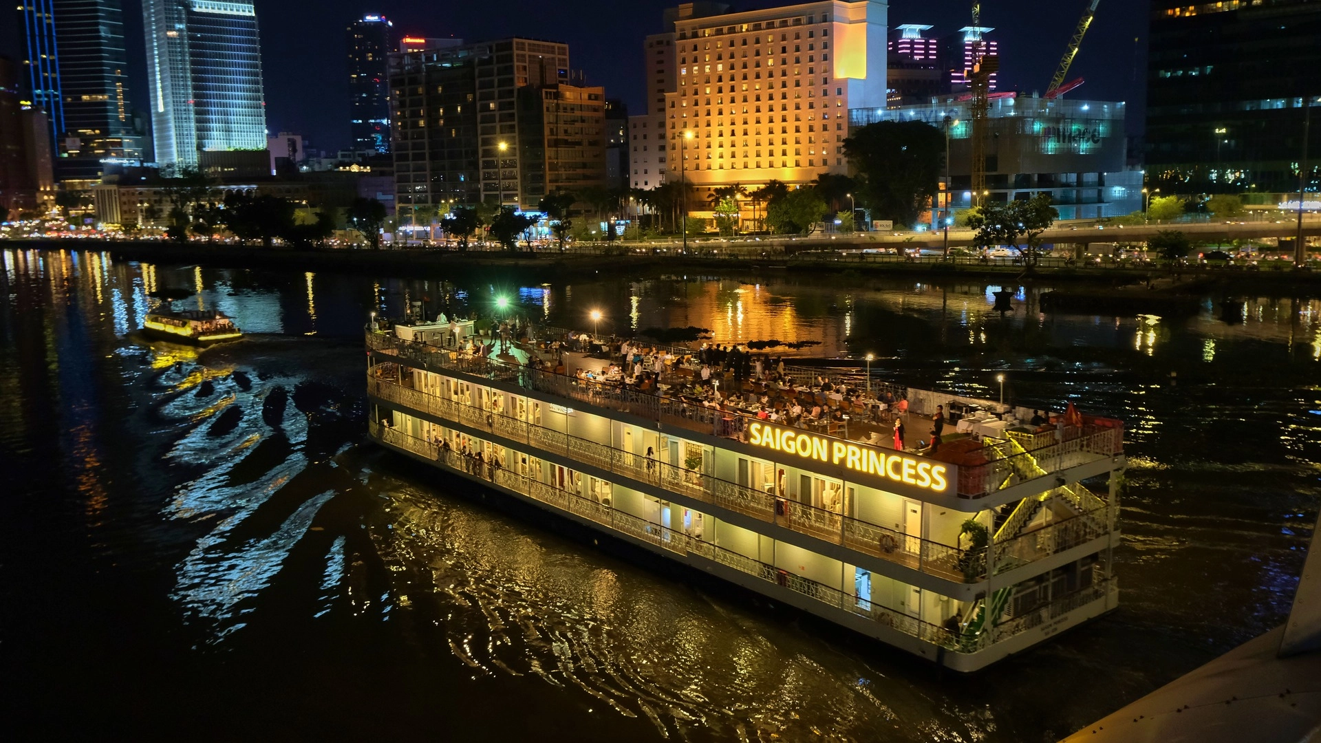 meetup-saigon-cruise-01