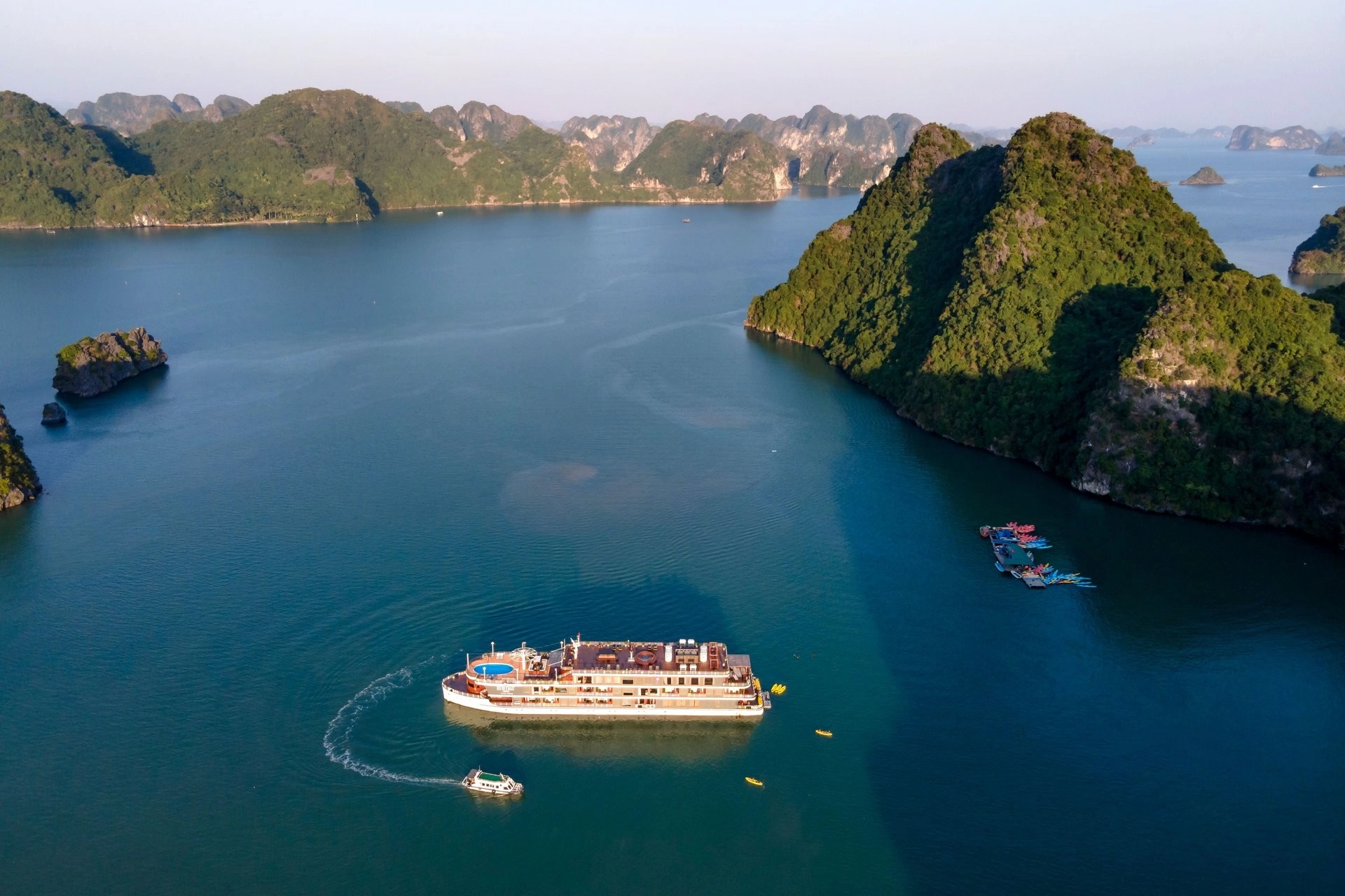 meetup-ha-long-bay-31