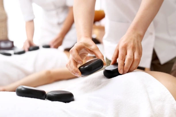 meetup-hot-stone-massage-02