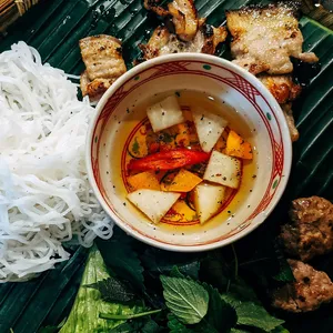 Hanoi Street Food Walking Tour