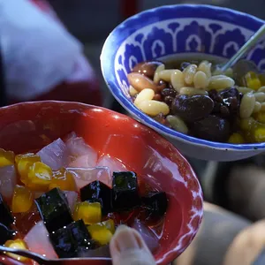 Saigon Foodie Tour by Vintage Vespa