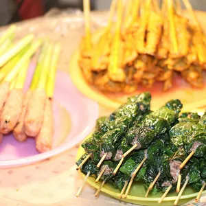 Saigon Foodie Tour by Vintage Vespa