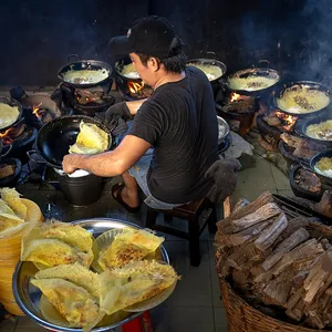 Saigon Foodie Tour by Vintage Vespa